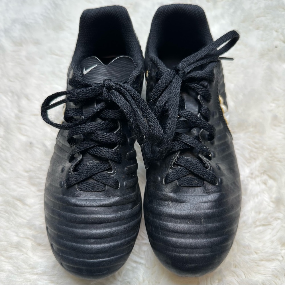 Nike Tiempo Rio 4 Cleats Black & White Size 1